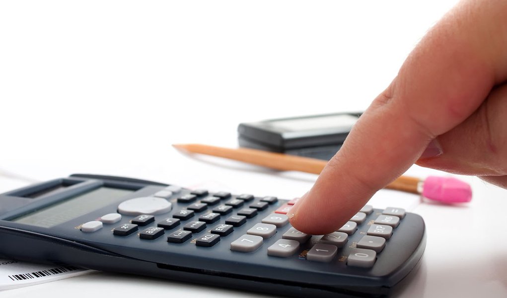 Analistas esperam alta da inflação este ano e PIB menor em 2013 (Foto: Shutterstock) Analistas esperam alta da inflação este ano e PIB menor em 2013