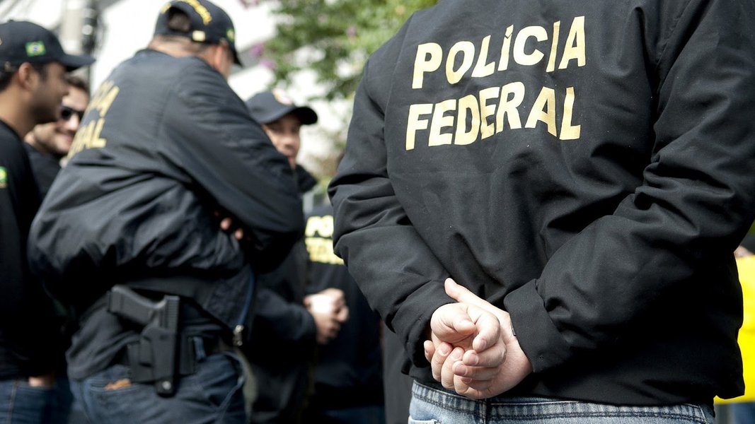 Agentes da Polícia Federal (Foto: pf) Agentes da Polícia Federal