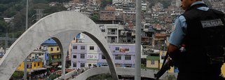 A violência nas favelas do Rio de Janeiro (Foto: Tânia Rêgo/ABr) A violência nas favelas do Rio de Janeiro
