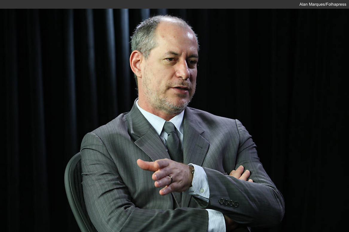 Pedetistas resistem às filiações dos irmãos Cid e Ciro Gomes Pedetistas resistem às filiações dos irmãos Cid e Ciro Gomes