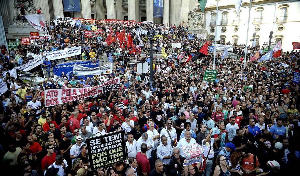 Sindicatos querem greve geral contra reforma da Previdência (Foto: Fernando Frazão/Agencia Brasil) Sindicatos querem greve geral contra reforma da Previdência