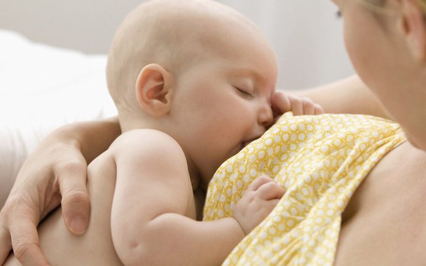 Amamentação. Boa para o filho, boa para a mãe Amamentação. Boa para o filho, boa para a mãe