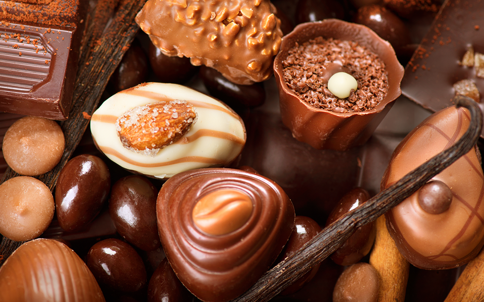 Virtudes do chocolate. Ele estimula a nossa capacidade intelectual Virtudes do chocolate. Ele estimula a nossa capacidade intelectual
