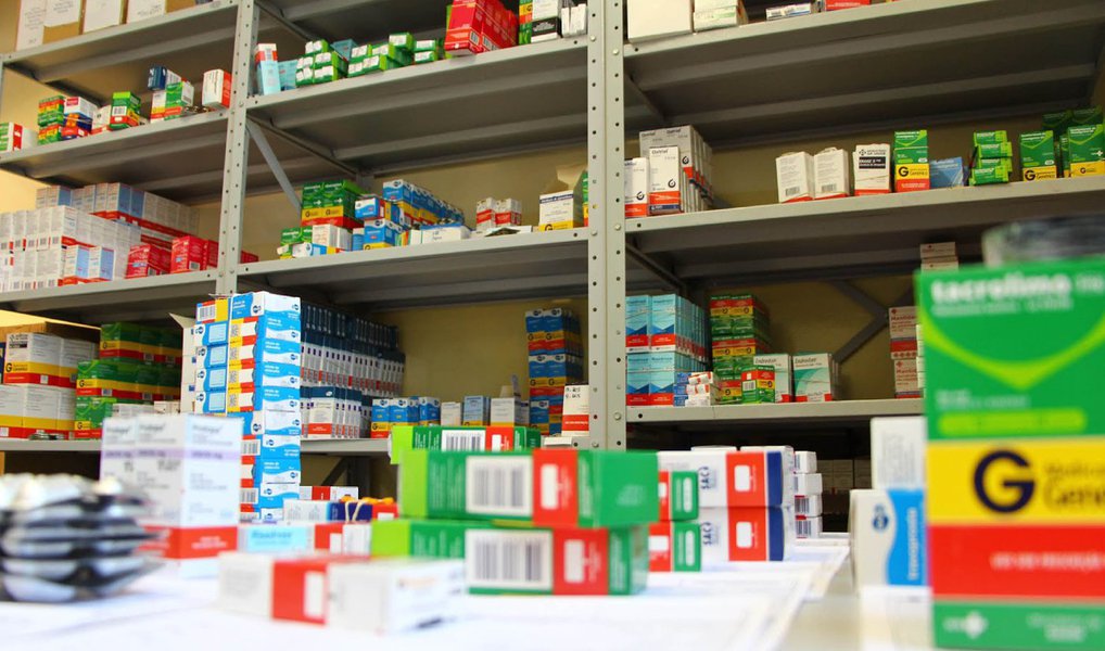 Planos de assistência farmacêutica reduzem custos com medicamentos Planos de assistência farmacêutica reduzem custos com medicamentos