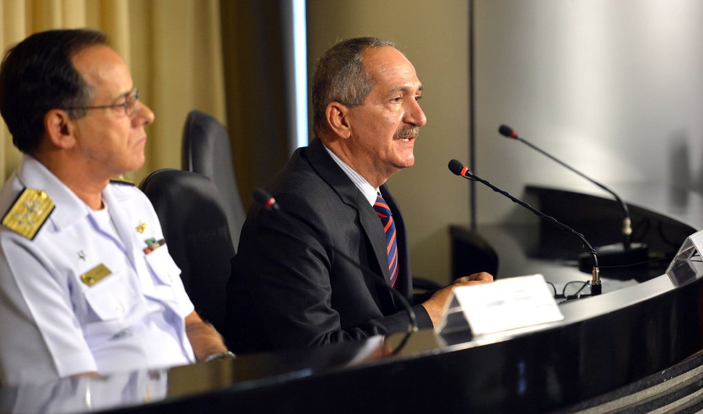220 mil militares combaterão Aedes em 356 cidades (Foto: Fabio Rodrigues Pozzebom/Agência Brasil) 220 mil militares combaterão Aedes em 356 cidades