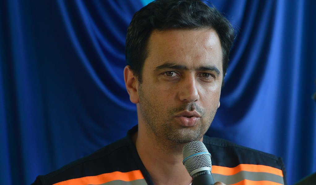 Prefeito de Mariana defende secretário preso por crime de licitação (Foto: Antonio Cruz/ Agência Brasil) Prefeito de Mariana defende secretário preso por crime de licitação