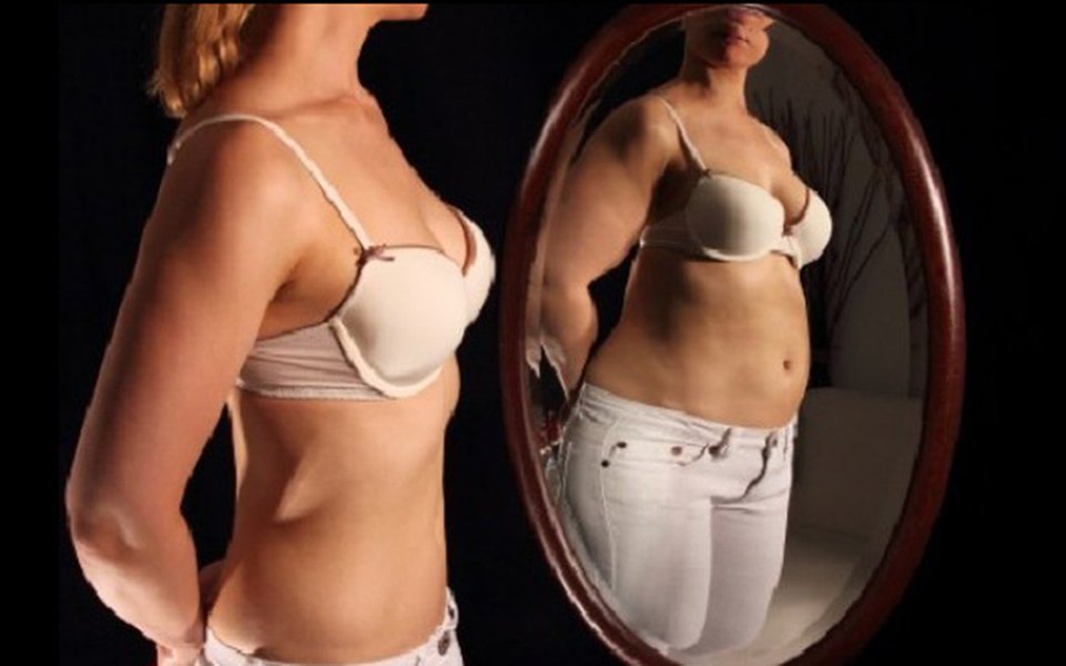 Magreza, adeus. Modelos anoréxicos são proibidos na França Magreza, adeus. Modelos anoréxicos são proibidos na França