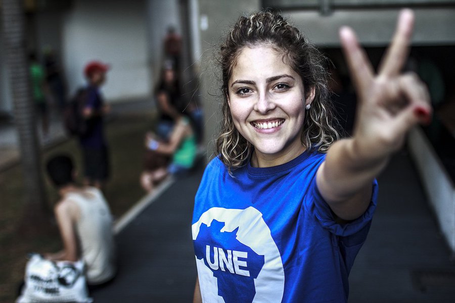 Carina Vitral ao 247: Temer é ainda mais rejeitado pelos jovens e vai cair Carina Vitral ao 247: Temer é ainda mais rejeitado pelos jovens e vai cair