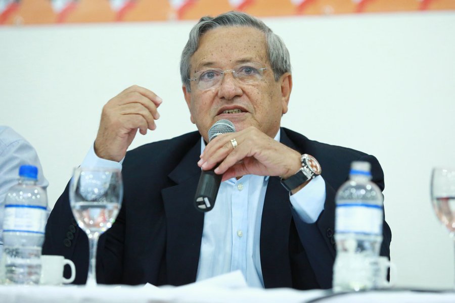 Bancada do Brasil deixa reunião em protesto ao presidente do Parlasul Bancada do Brasil deixa reunião em protesto ao presidente do Parlasul
