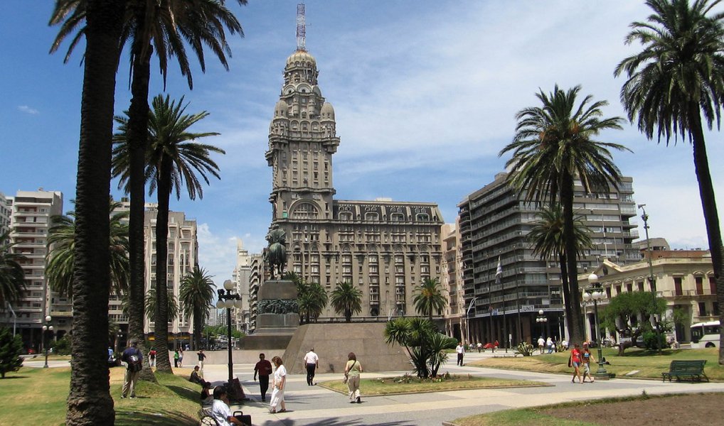 Pernambuco terá voo direto para Montevidéu, no Uruguai Pernambuco terá voo direto para Montevidéu, no Uruguai
