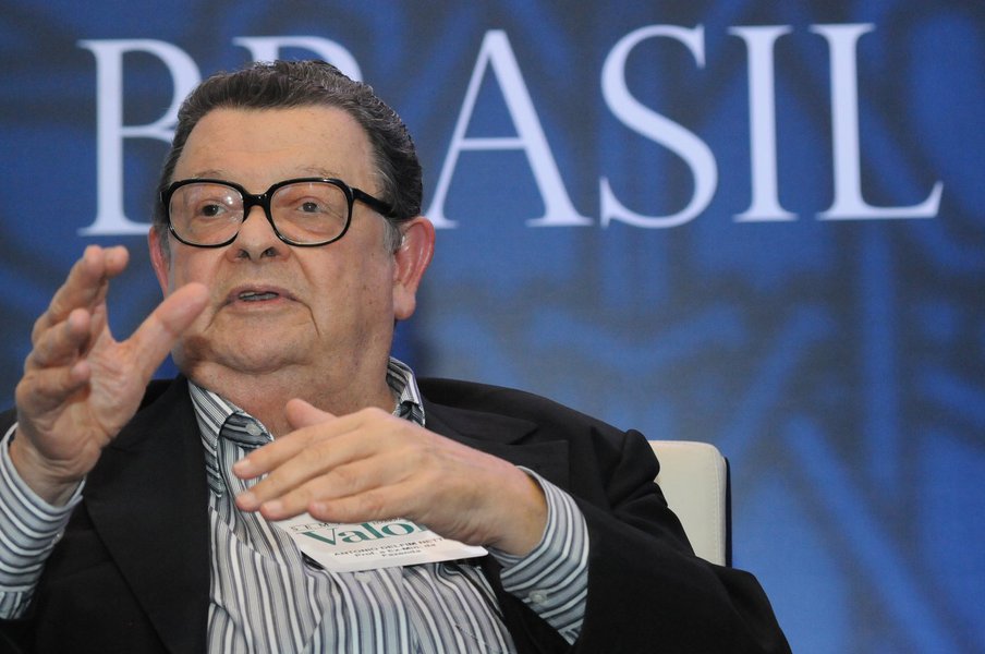 Delfim: saúde suplementar ajuda o SUS e a economia Delfim: saúde suplementar ajuda o SUS e a economia