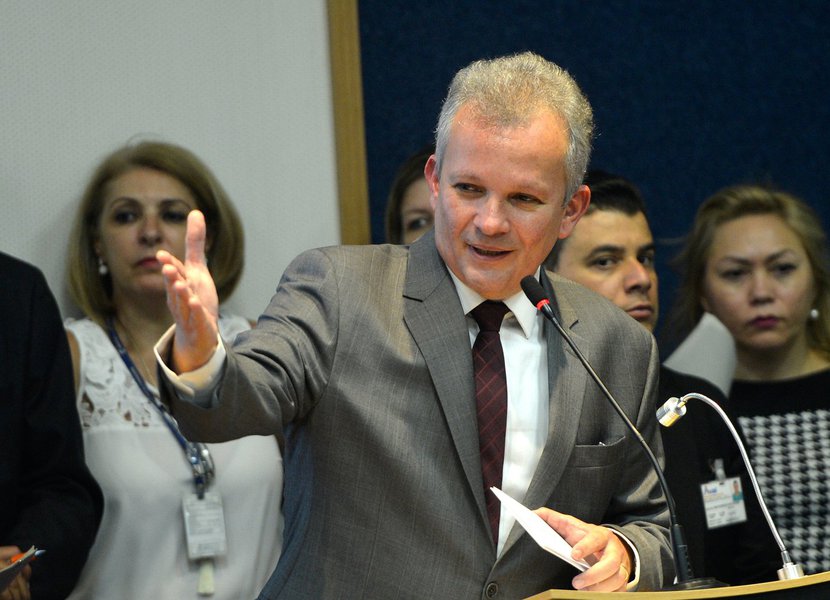 André Figueiredo: “crise política será superada nos próximos 15 dias” (Foto: Wilson Dias/Agência Brasil) André Figueiredo: “crise política será superada nos próximos 15 dias”