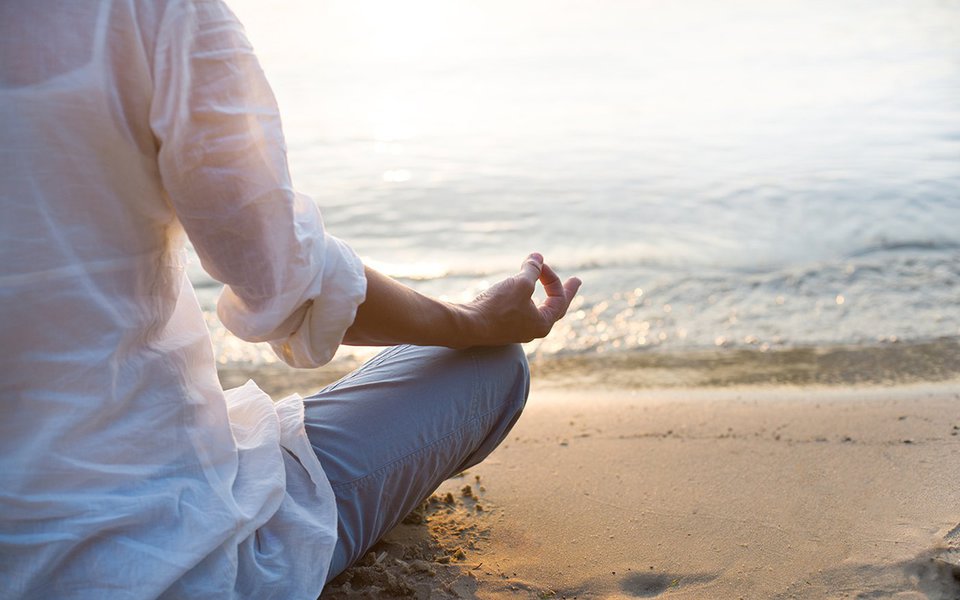 Meditação. Uma arma contra o estresse e as ruminações mentais Meditação. Uma arma contra o estresse e as ruminações mentais