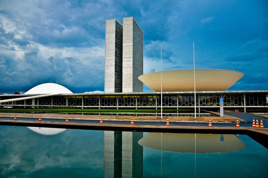 Liberdade, direitos e garantias individuais? Só através da política (Foto: Saulo Cruz / Agência Câmara) Liberdade, direitos e garantias individuais? Só através da política