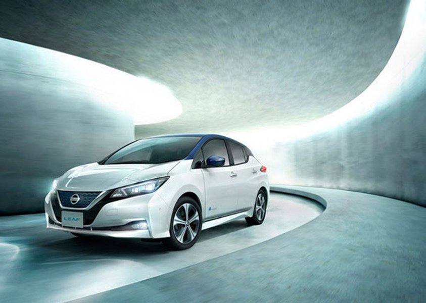 Eletrificação acelerada: 10 mil europeus encomendam o novo Nissan LEAF em dois meses Eletrificação acelerada: 10 mil europeus encomendam o novo Nissan LEAF em dois meses