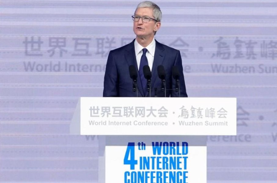Apple, que produz iPhone na China, pede fim de guerra comercial Apple, que produz iPhone na China, pede fim de guerra comercial