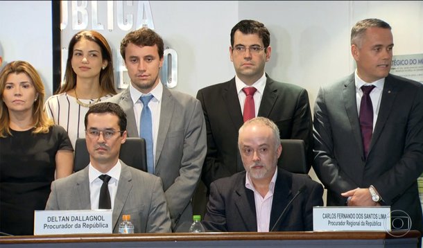 Lava Jato vira partido clandestino e vai participar da eleição Lava Jato vira partido clandestino e vai participar da eleição