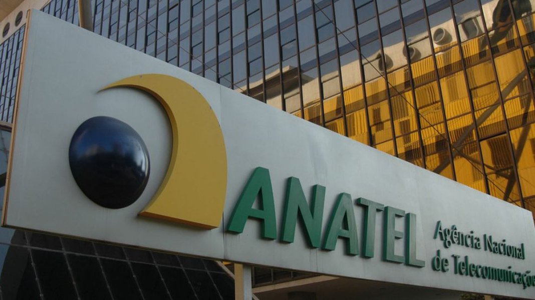 Brasil perde 3,11% de sua base de telefonia móvel em 2017 por recuo de pré-pagos, diz Anatel Brasil perde 3,11% de sua base de telefonia móvel em 2017 por recuo de pré-pagos, diz Anatel