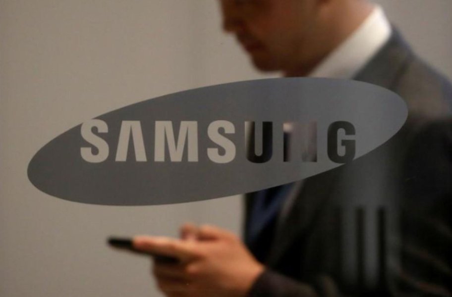 Samsung anuncia desdobramento de ações e lucro recorde no 4ºtri Samsung anuncia desdobramento de ações e lucro recorde no 4ºtri