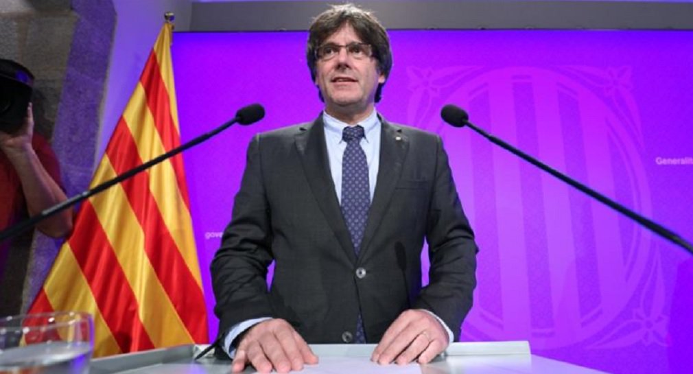Com 90% de apoio popular, governo catalão sinaliza independência (Foto: Albert Gea/Reuters) Com 90% de apoio popular, governo catalão sinaliza independência