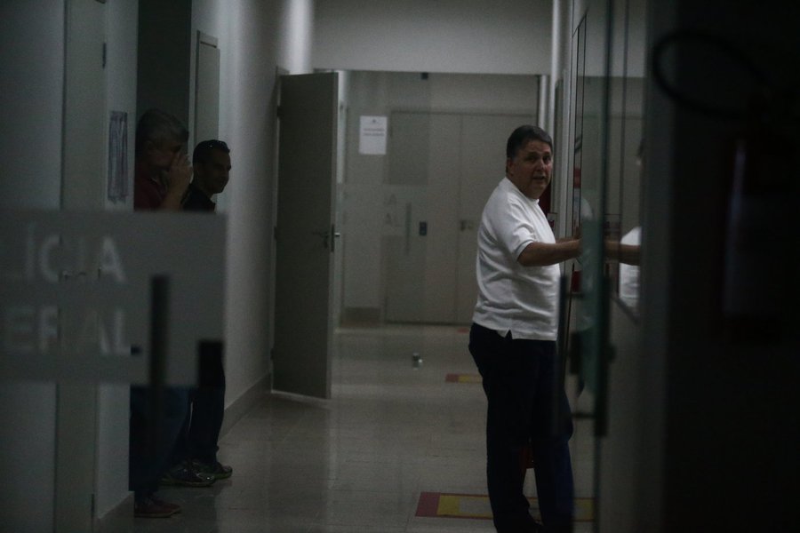 Globo admite agressão a Garotinho na cadeia Globo admite agressão a Garotinho na cadeia