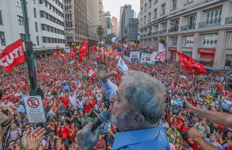 Lula: seguirei na luta pelo povo brasileiro, qualquer que seja resultado no TRF4 Lula: seguirei na luta pelo povo brasileiro, qualquer que seja resultado no TRF4