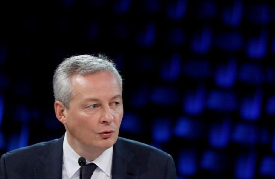 Governo francês quer vetar compra de empresas de dados e inteligência artificial por estrangeiros Governo francês quer vetar compra de empresas de dados e inteligência artificial por estrangeiros