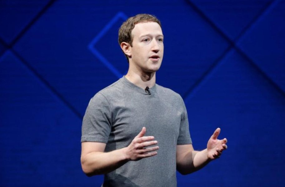 Meta de Zuckerberg para 2018 é combater discurso de ódio no Facebook Meta de Zuckerberg para 2018 é combater discurso de ódio no Facebook