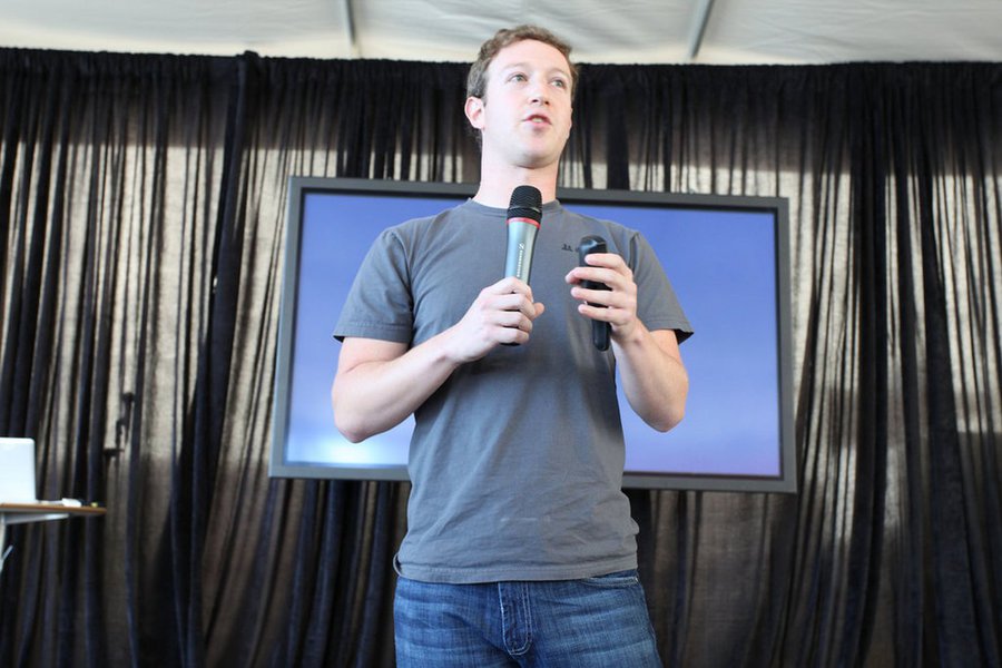 Facebook altera página principal e desagrada investidores Facebook altera página principal e desagrada investidores