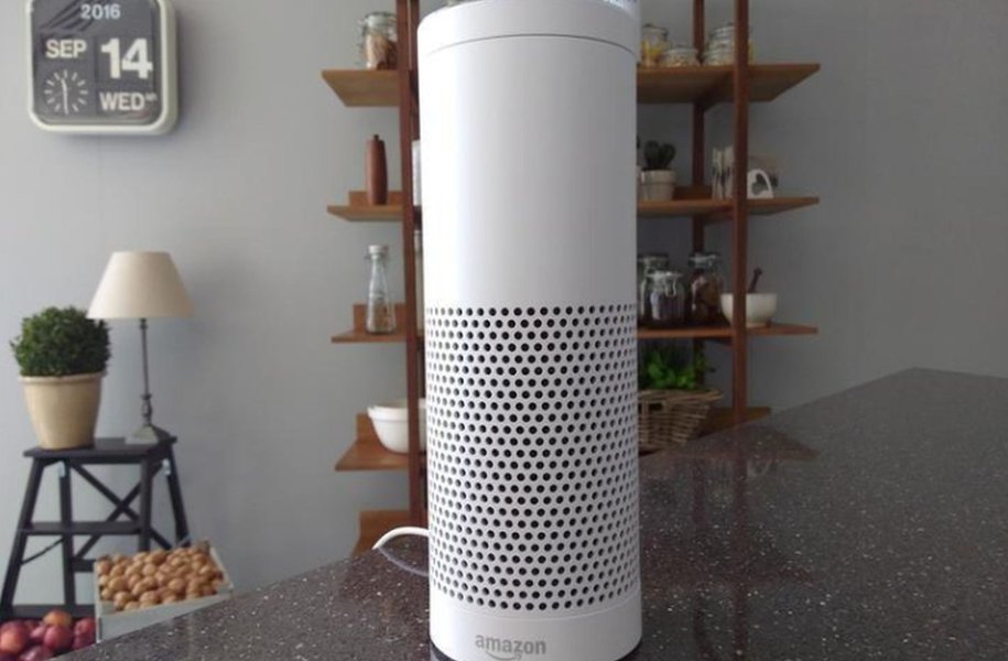 Amazon e Google reduzem preços de alto-falantes inteligentes e acirram concorrência, dizem analistas Amazon e Google reduzem preços de alto-falantes inteligentes e acirram concorrência, dizem analistas