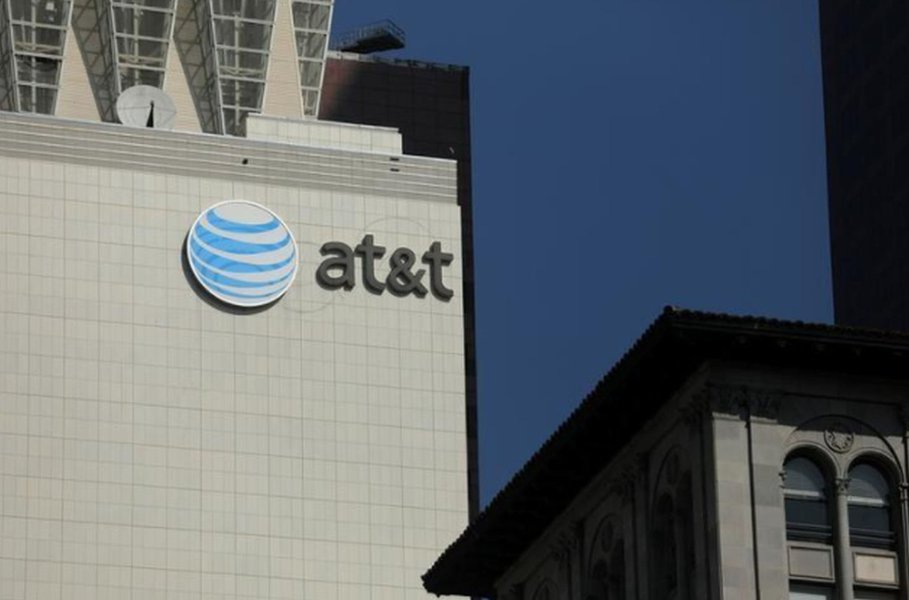 AT&T avalia IPO de participação na DirecTV Latin America AT&T avalia IPO de participação na DirecTV Latin America