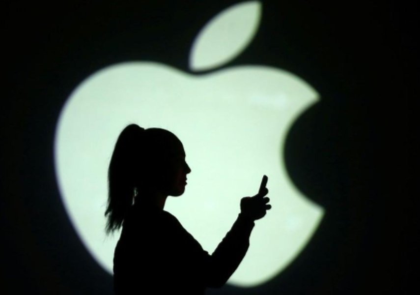 Júri norte-americano concede pagamento de US$539 mi à Apple por violação de patentes pela Samsung Júri norte-americano concede pagamento de US$539 mi à Apple por violação de patentes pela Samsung