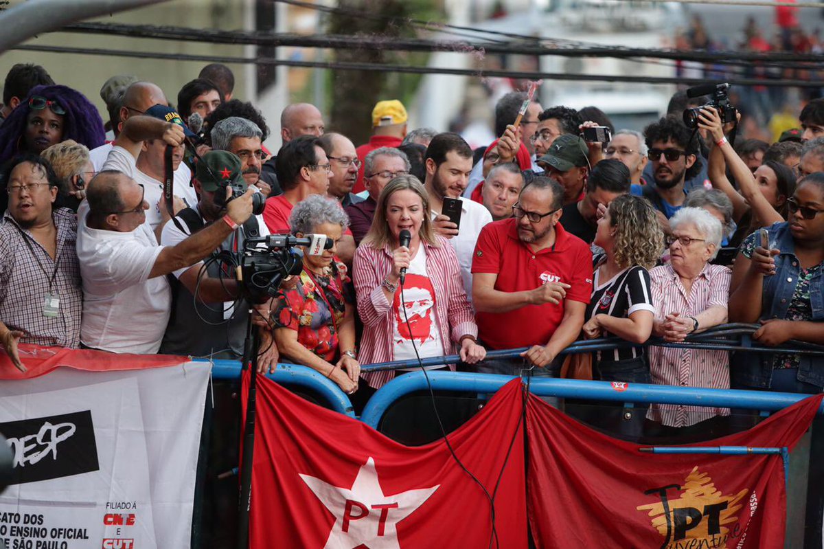 Gleisi: Lula não descumpre ordem de prisão, mas não vai a Curitiba (Foto: Paulo Pinto) Gleisi: Lula não descumpre ordem de prisão, mas não vai a Curitiba