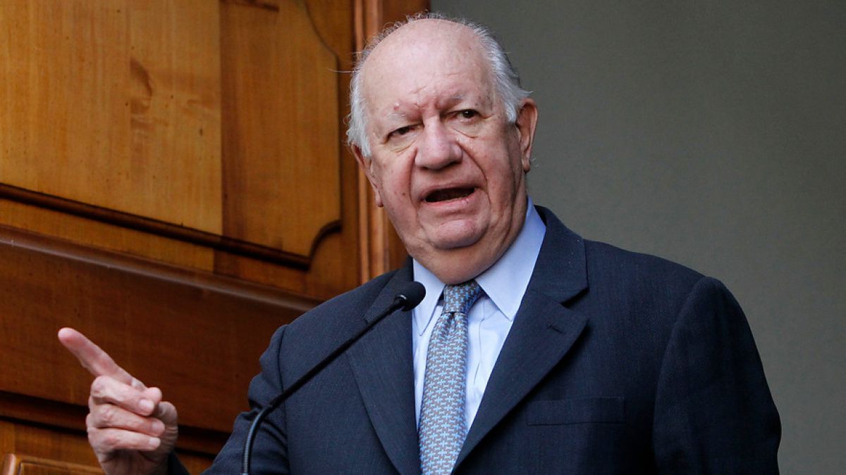 Ex-presidente do Chile repudia prisão de Lula Ex-presidente do Chile repudia prisão de Lula