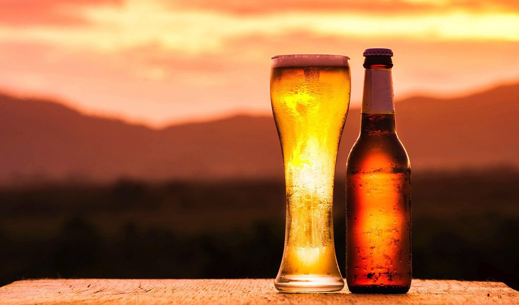 Cervejarias terão que informar se são feitas com milho ou arroz Cervejarias terão que informar se são feitas com milho ou arroz