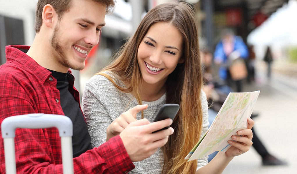 Os smartphones mudaram a forma como as pessoas viajam Os smartphones mudaram a forma como as pessoas viajam