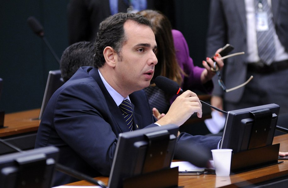 DEM lança Rodrigo Pacheco ao governo de Minas DEM lança Rodrigo Pacheco ao governo de Minas