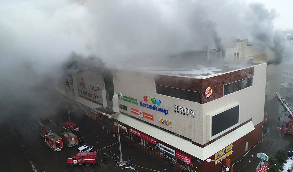 Incêndio em shopping na Sibéria provoca mais de 50 mortes (Foto: Divulação via REUTERS) Incêndio em shopping na Sibéria provoca mais de 50 mortes