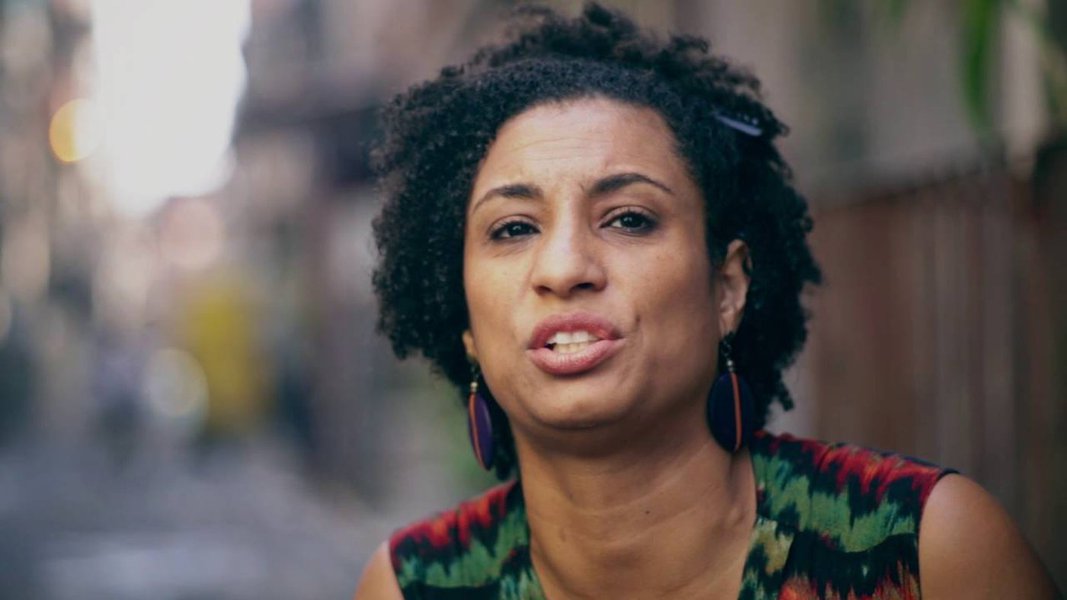 Globo exalta Marielle e depois defende intervenção Globo exalta Marielle e depois defende intervenção