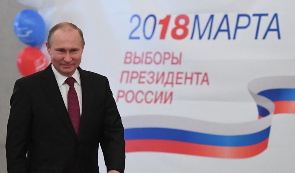 Putin se elege para quarto mandato com 73% dos votos Putin se elege para quarto mandato com 73% dos votos