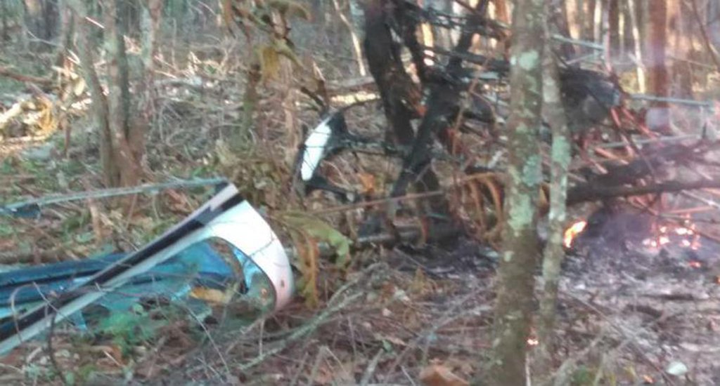 Aeronave cai e deixa mortos em Minas (Foto: Divulgação) Aeronave cai e deixa mortos em Minas