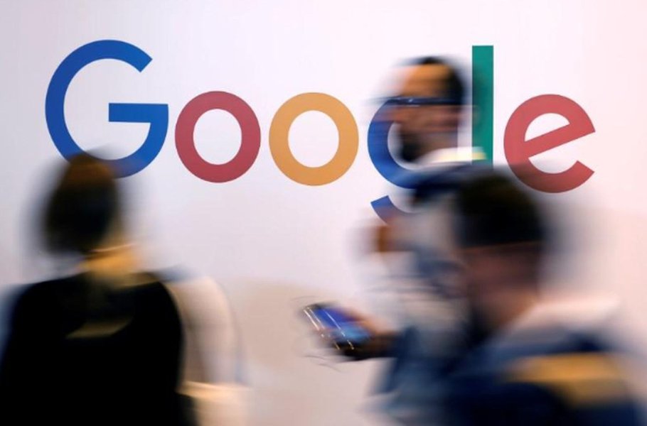 Parlamentares dos EUA pedem que Google e Facebook resistam à lei de cibersegurança no Vietnã Parlamentares dos EUA pedem que Google e Facebook resistam à lei de cibersegurança no Vietnã