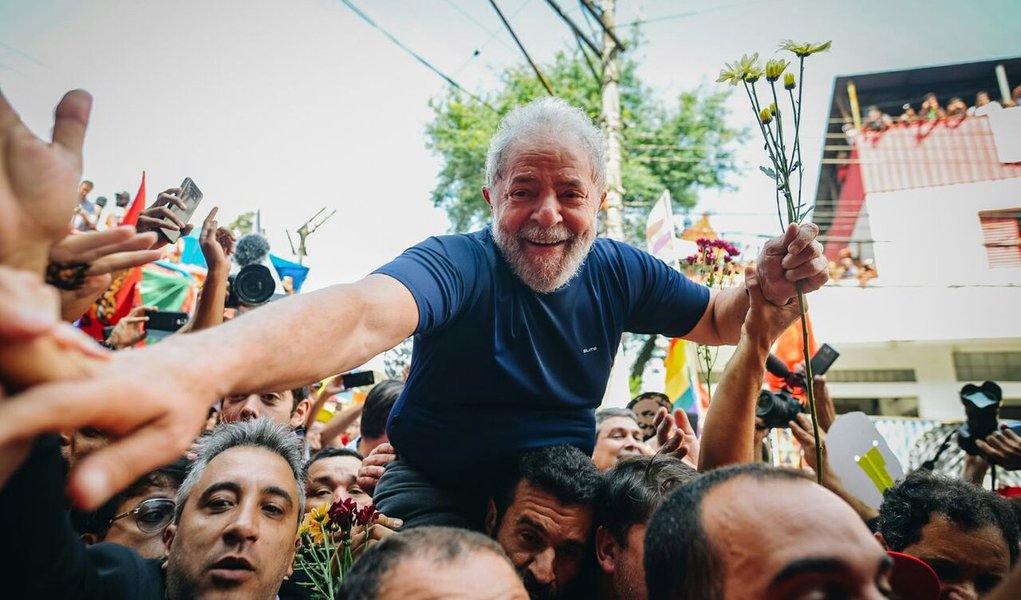 Lula absolvido em acusação de obstrução de Justiça; e o caso triplex? (Foto: Jornalistas Livres) Lula absolvido em acusação de obstrução de Justiça; e o caso triplex?