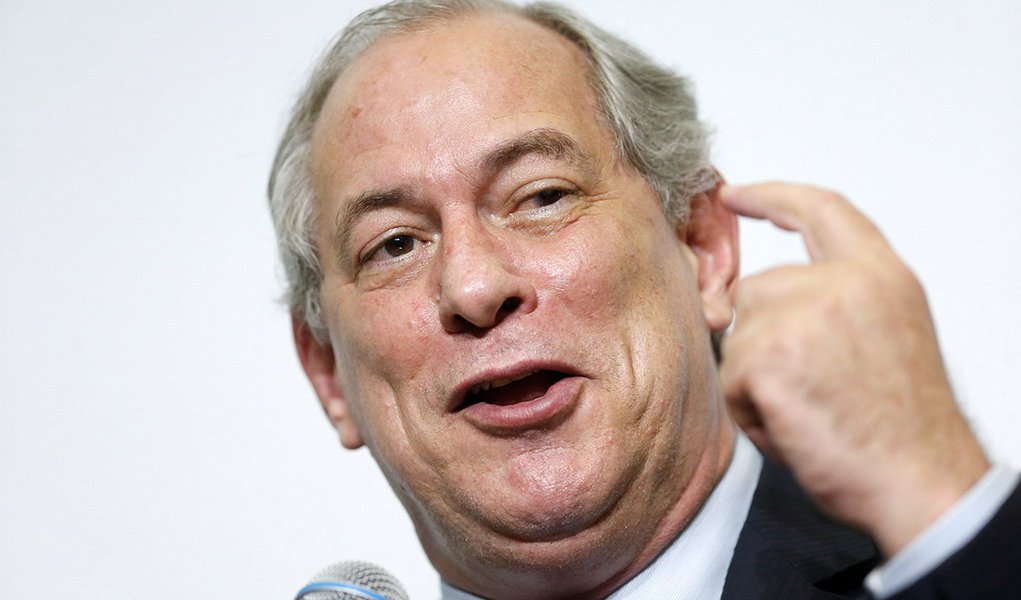 Ciro quer FGTS para criar 2 milhões de empregos no 1º ano de governo (Foto: REUTERS/Adriano Machado) Ciro quer FGTS para criar 2 milhões de empregos no 1º ano de governo