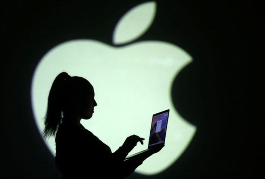 Ex-funcionário da Apple é acusado de roubar segredos comerciais Ex-funcionário da Apple é acusado de roubar segredos comerciais