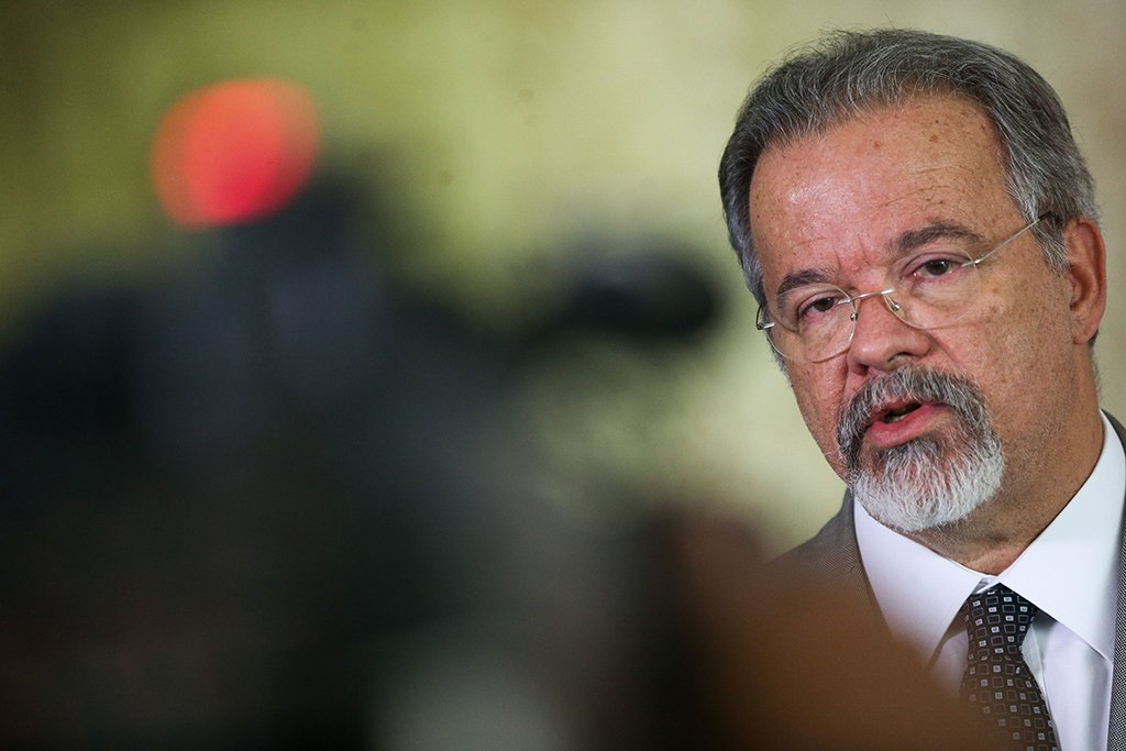 PT quer punir Jungmann por mandar PF manter Lula preso ilegalmente (Foto: Marcelo Camargo/Agência Brasil) PT quer punir Jungmann por mandar PF manter Lula preso ilegalmente
