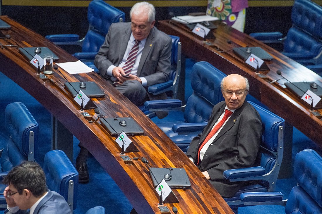 Senador José Pimentel representará oposição no recesso do Congresso Senador José Pimentel representará oposição no recesso do Congresso