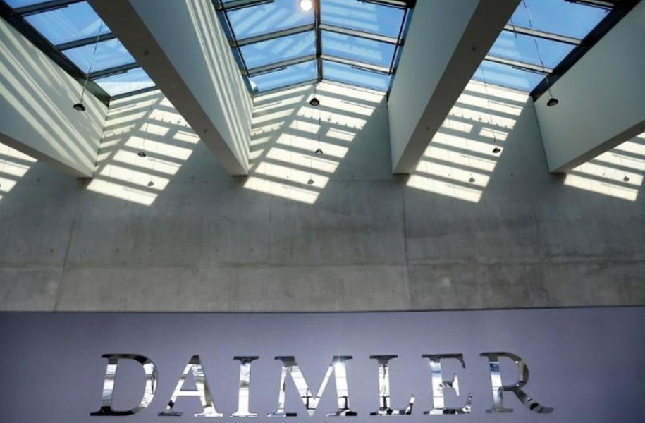 Daimler recebe autorização para testar veículos autônomos em Pequim Daimler recebe autorização para testar veículos autônomos em Pequim