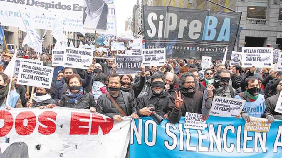 Demissão de trabalhadores da TELAM, um atentado à liberdade de expressão para esconder o golpe do FMI (Foto: Bernardino Ávila) Demissão de trabalhadores da TELAM, um atentado à liberdade de expressão para esconder o golpe do FMI