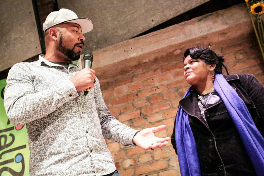 Douglas Belchior e Sonia Guajajara fazem tarde de luta afro-indígena Douglas Belchior e Sonia Guajajara fazem tarde de luta afro-indígena